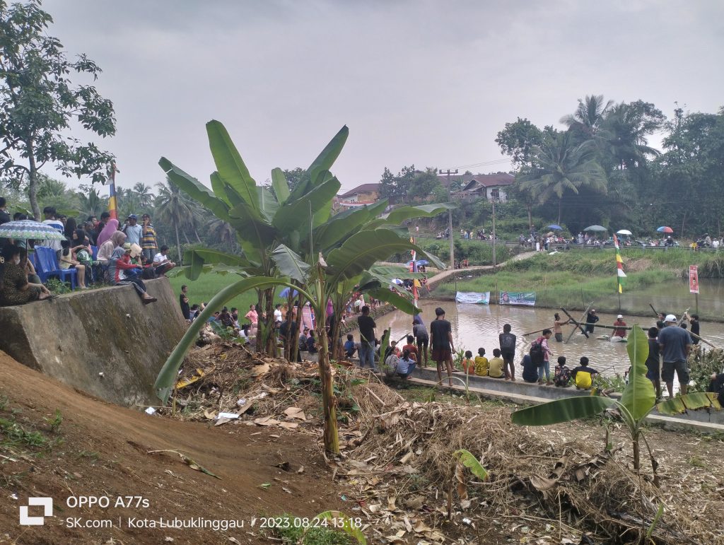 Peringati HUT RI Ke 78 Warga Kelurahan Bandung Ujung Gelar Pesta Rakyat Dan Perlombaan