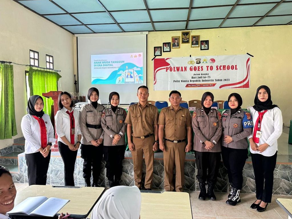 HUT Polwan RI ke 75 di Polres Muratara Diisi Kegiatan Bhakti Sosial Hingga Ziarah ke Makam Pahlawan