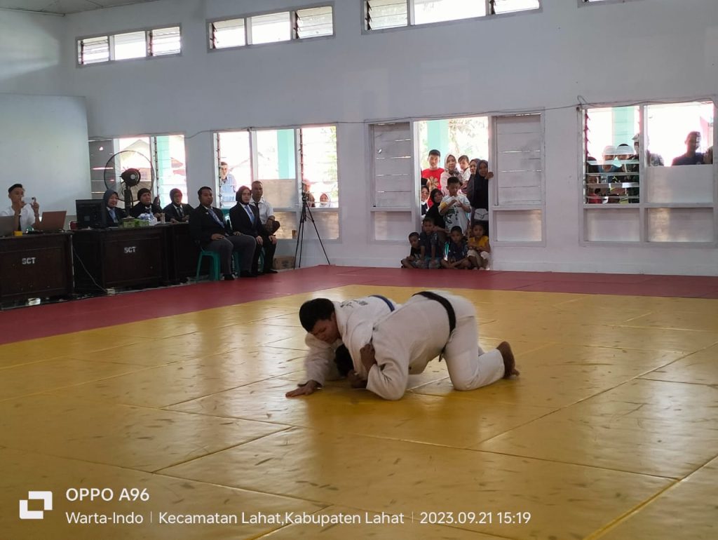 Raup Mendali Cabor Judo Lubuk Linggau Menjadi Juara Umum